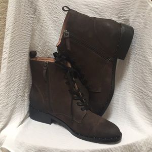 🔹NEW.. Halogen Woman’s Ankle Boots…